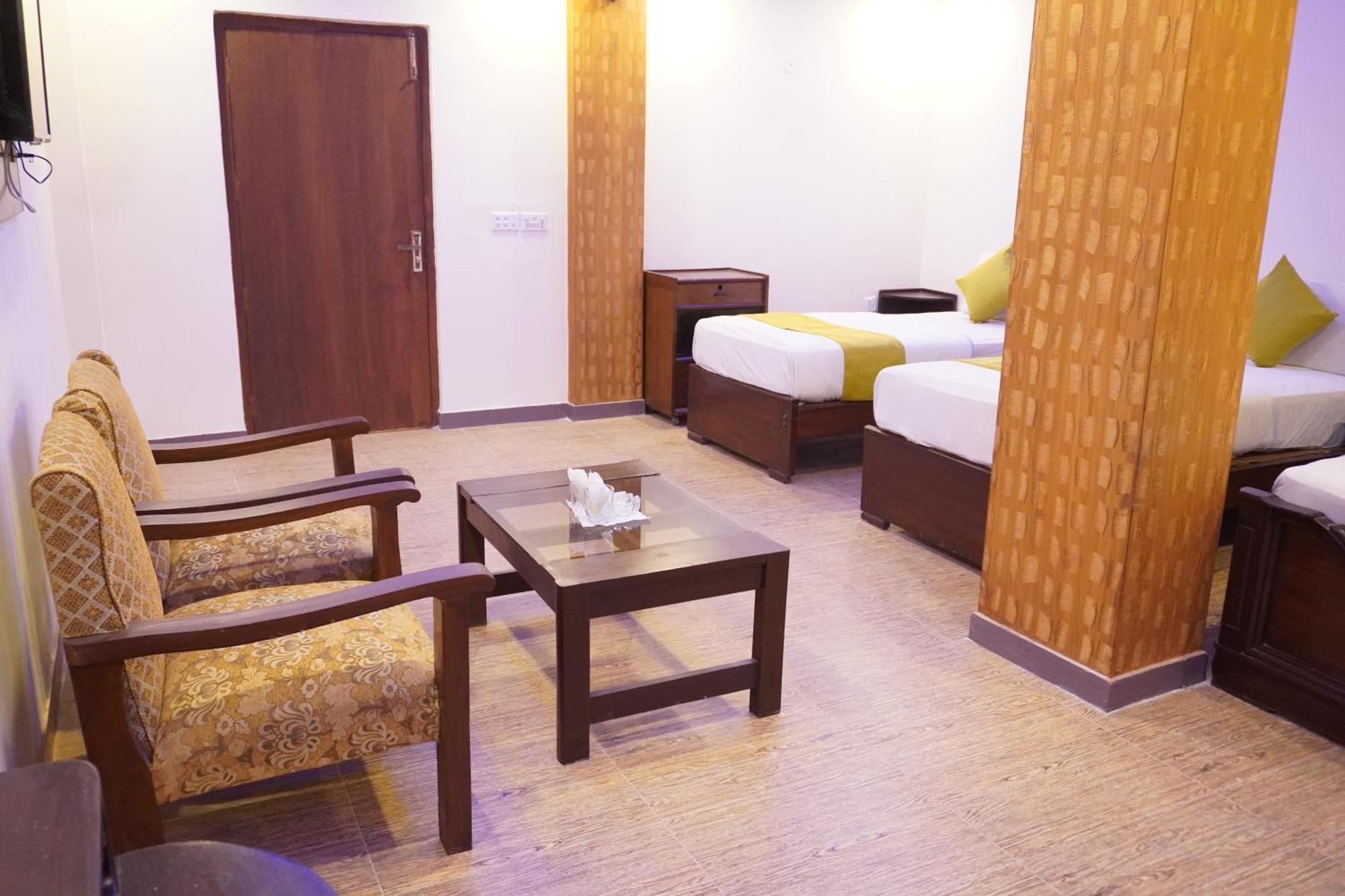 National Hotel لاهور المظهر الخارجي الصورة