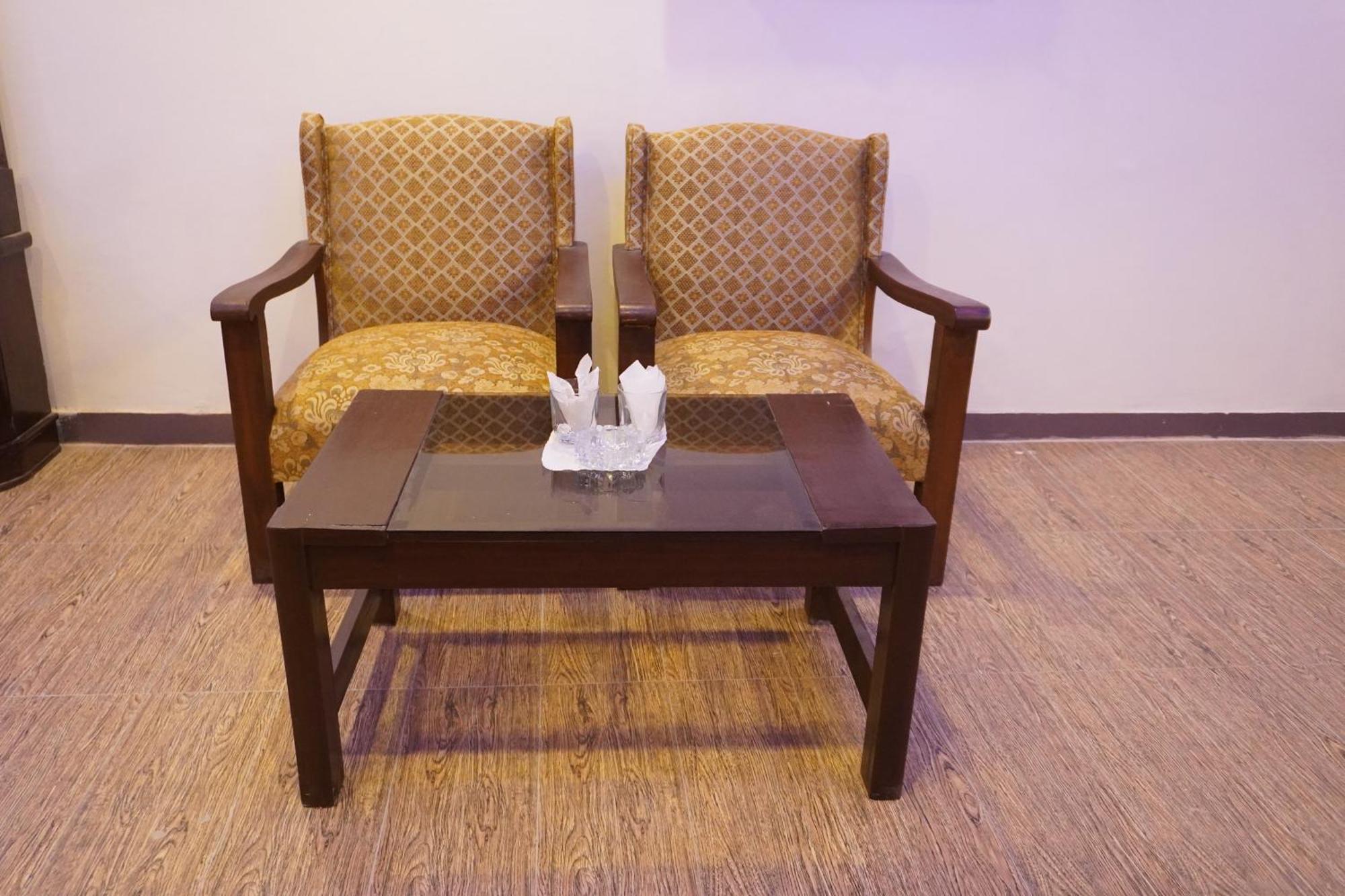 National Hotel لاهور المظهر الخارجي الصورة
