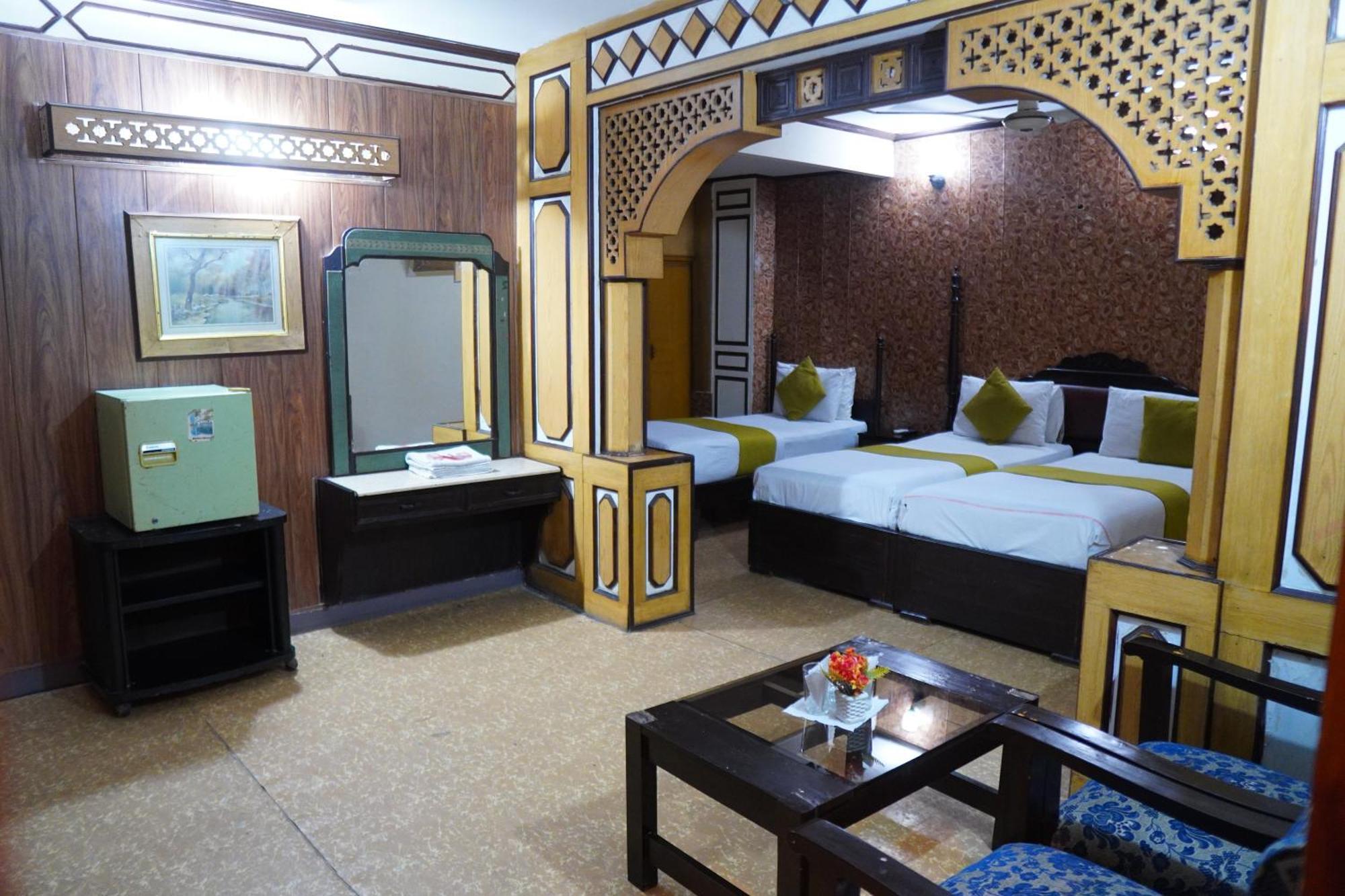 National Hotel لاهور المظهر الخارجي الصورة