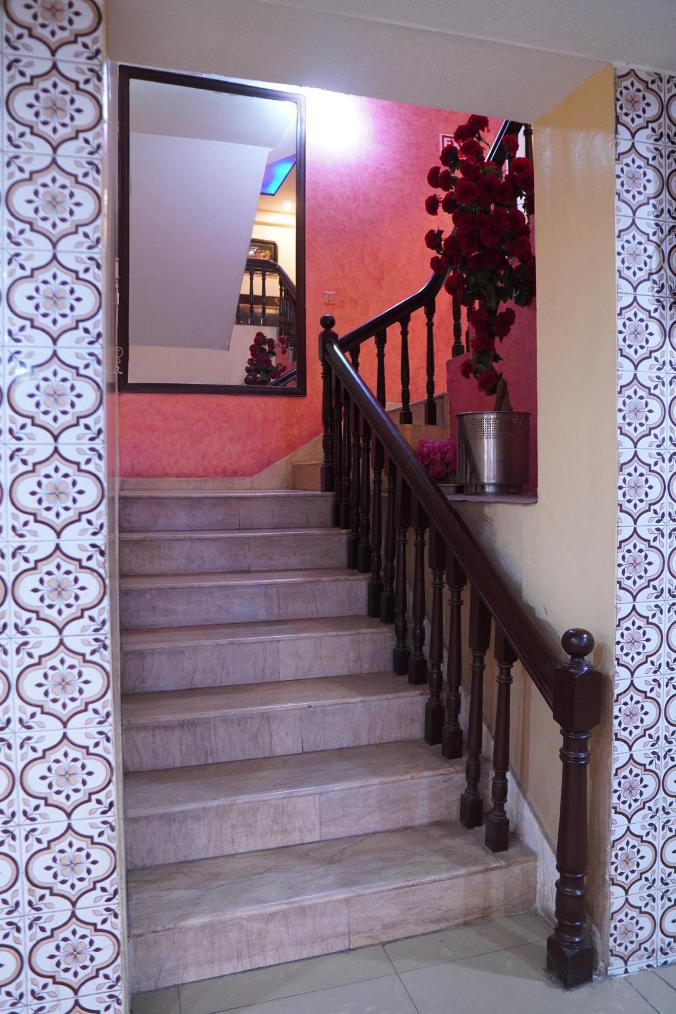 National Hotel لاهور المظهر الخارجي الصورة