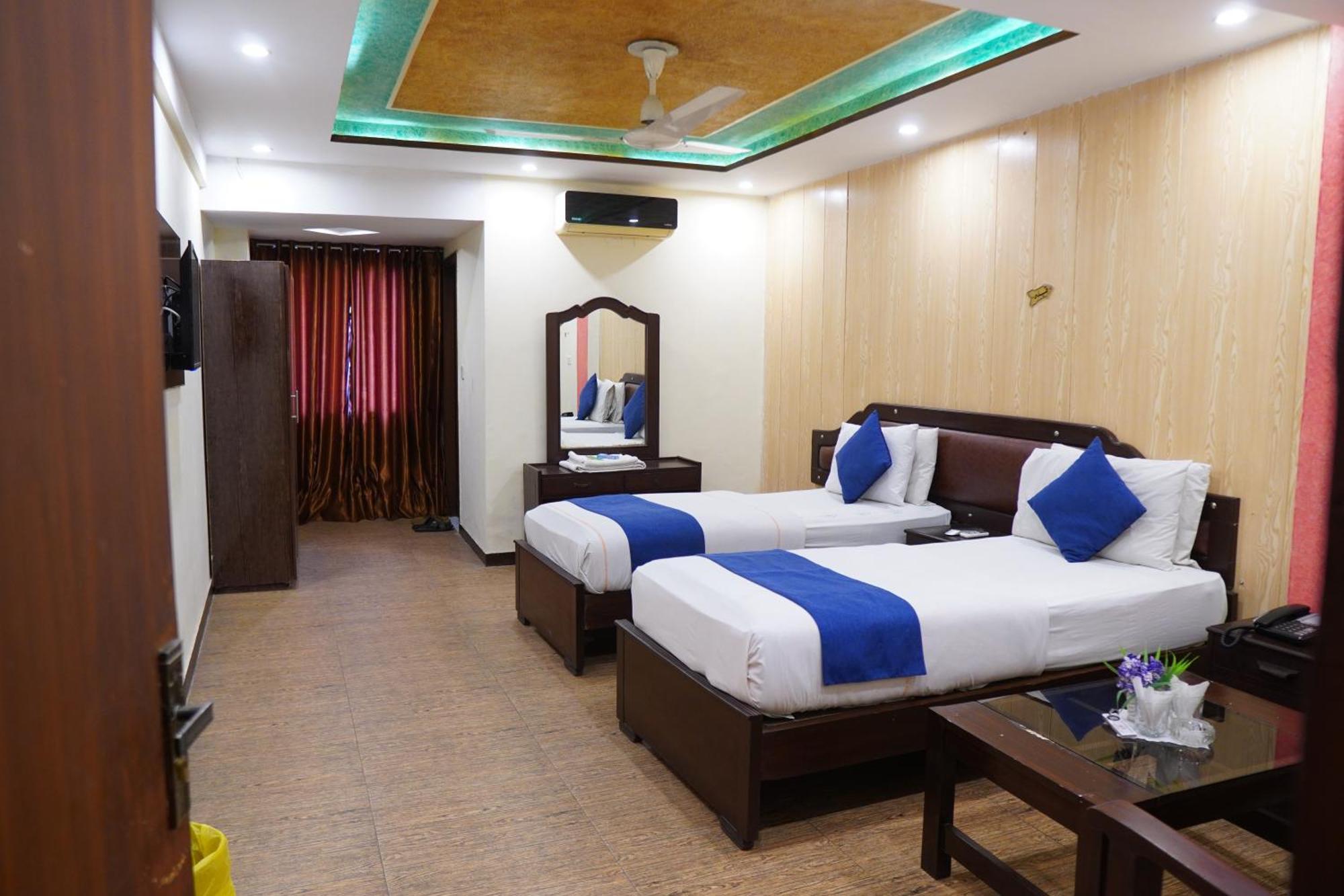 National Hotel لاهور المظهر الخارجي الصورة